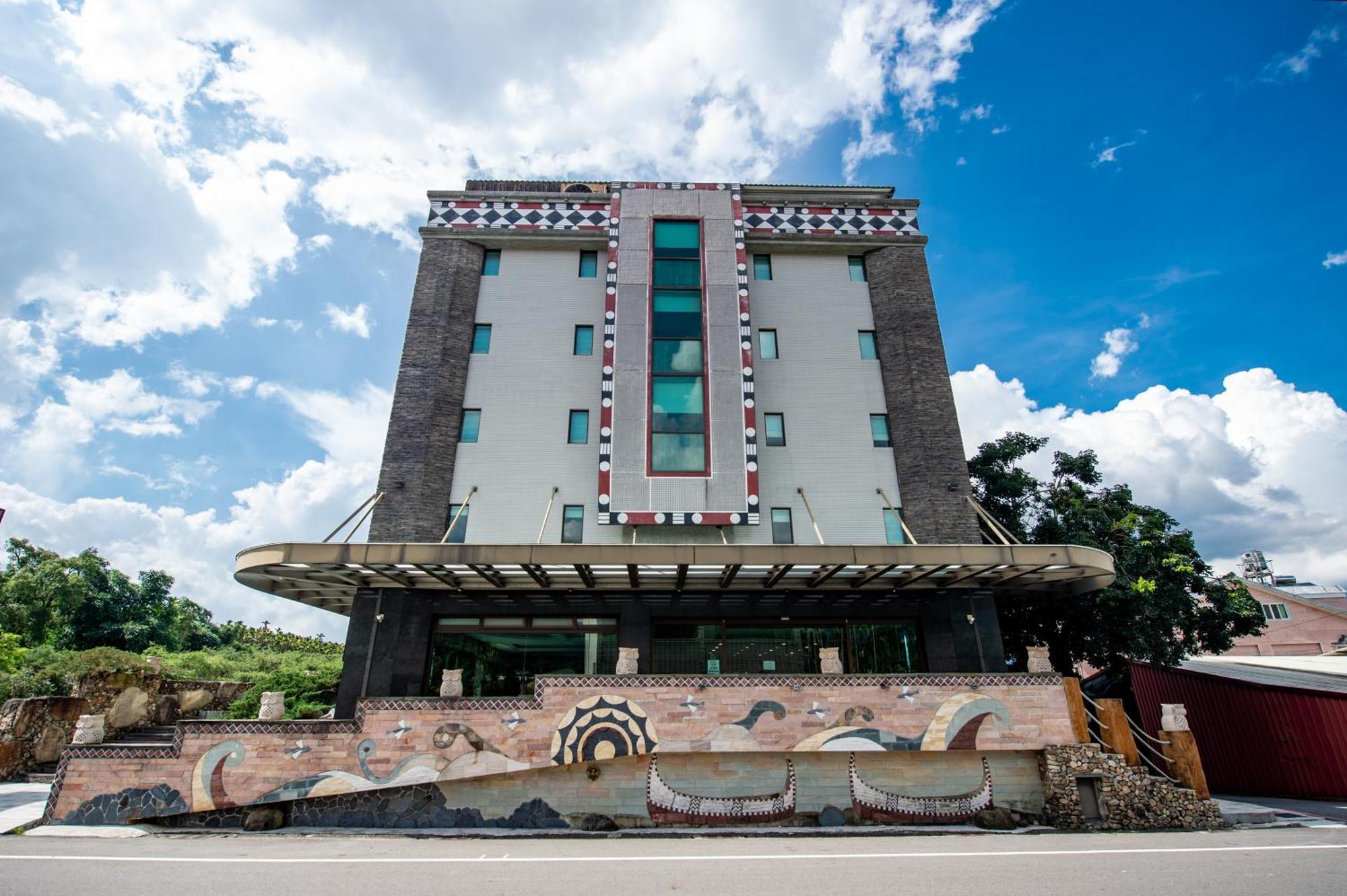 Classic Hotel Shvatan Nantou Екстер'єр фото