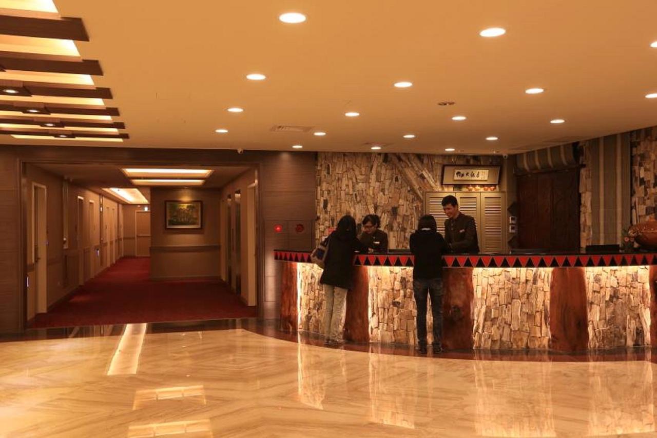 Classic Hotel Shvatan Nantou Екстер'єр фото